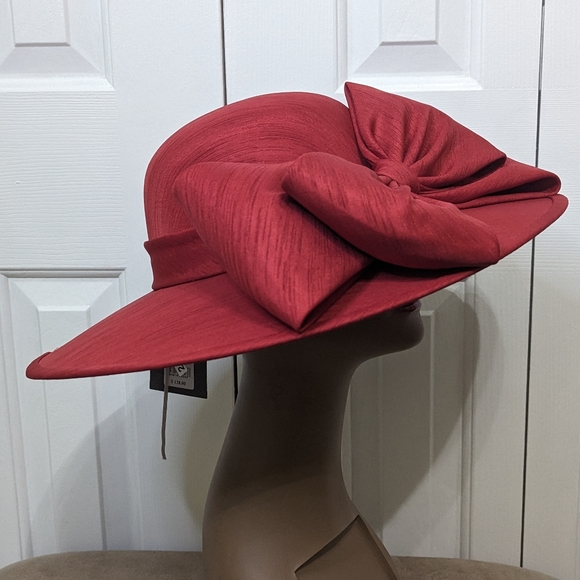 Millerney Hat Collection - Picture 3 of 13